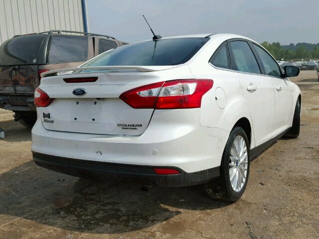 1FADP3J2XEL450300 - 2014 FORD FOCUS TITA WHITE photo 4