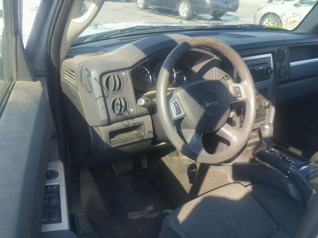 1J4RG4GK0AC157247 - 2010 JEEP COMMANDER SILVER photo 9