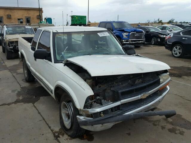 1GCCS1946Y8107909 - 2000 CHEVROLET S10 WHITE photo 1