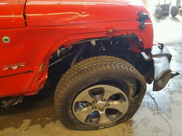 1C4GJWBGXJL925555 - 2018 JEEP WRANGLER S RED photo 9