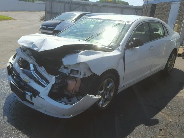 1G1ZG57B994225927 - 2009 CHEVROLET MALIBU LS WHITE photo 2