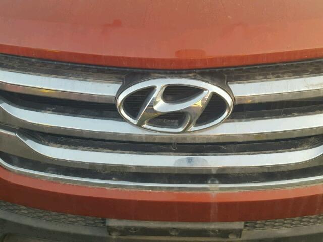 5XYZU3LAXDG067917 - 2013 HYUNDAI SANTA FE S ORANGE photo 9