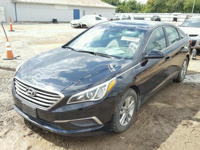 5NPE24AF9GH300031 - 2016 HYUNDAI SONATA SE BLACK photo 2