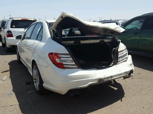 WDDGF4HB6CR217438 - 2012 MERCEDES-BENZ C 250 WHITE photo 3