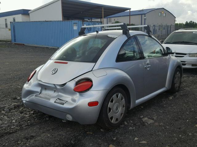 3VWBB61C8WM034382 - 1998 VOLKSWAGEN NEW BEETLE 银色 照片 4