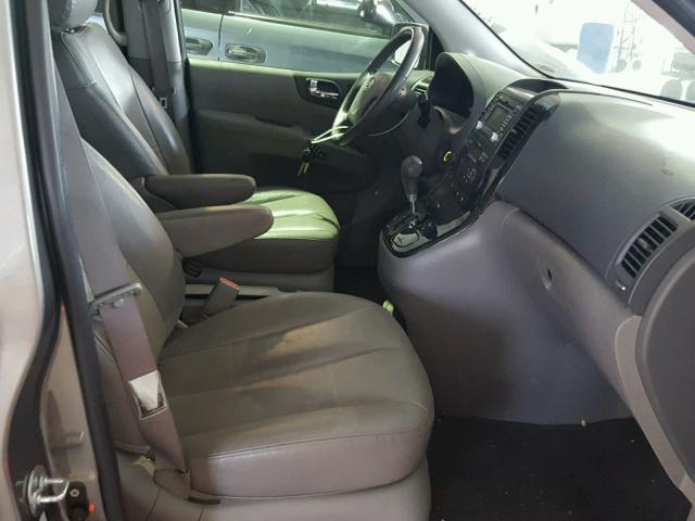 KNDMH4C75C6442347 - 2012 KIA SEDONA EX GRAY photo 5