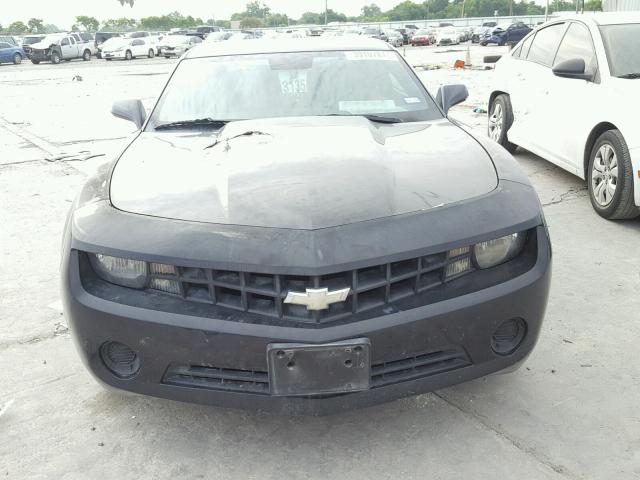 2G1FA1ED2B9193598 - 2011 CHEVROLET CAMARO LS BLACK photo 9