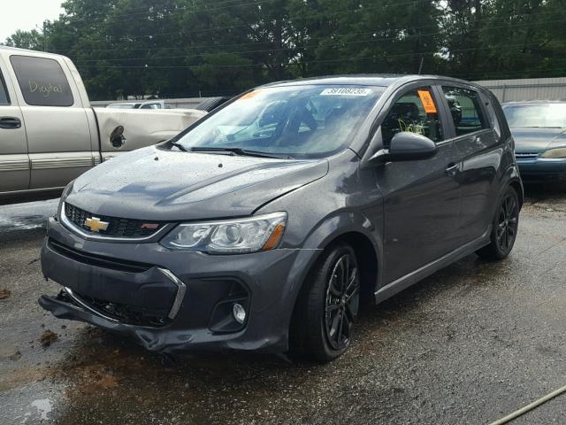 1G1JE6SB2H4145447 - 2017 CHEVROLET SONIC PREM GRAY photo 2