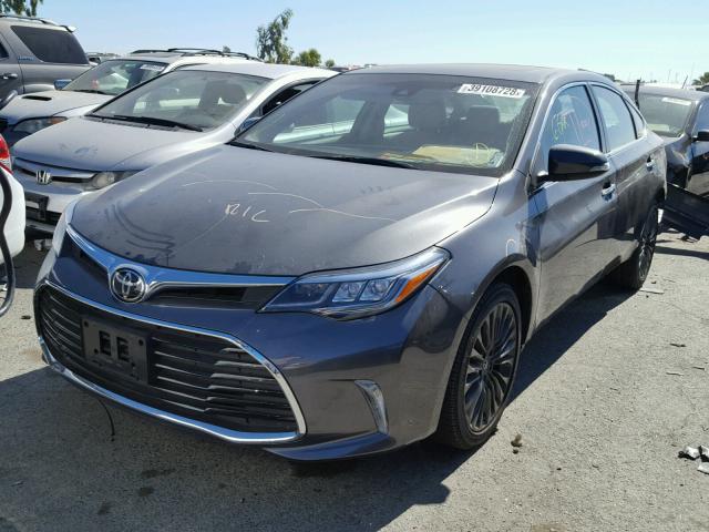 4T1BK1EB0JU265932 - 2018 TOYOTA AVALON XLE GRAY photo 2