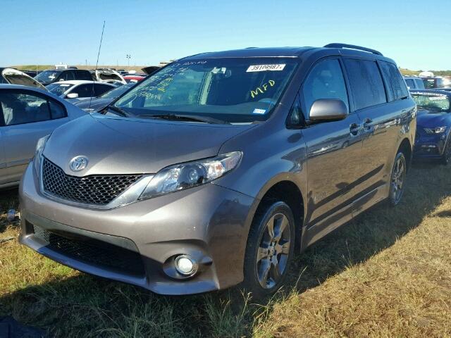 5TDXK3DC7CS209185 - 2012 TOYOTA SIENNA SPO SILVER photo 2