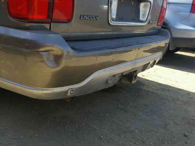 5LMFU28R71LJ24501 - 2001 LINCOLN NAVIGATOR BEIGE photo 9