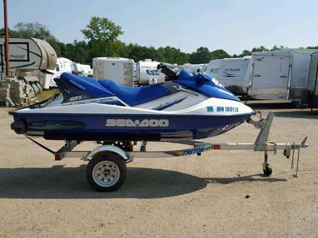 ZZN34301L102 - 2002 SEAD SEADOO BLUE photo 1