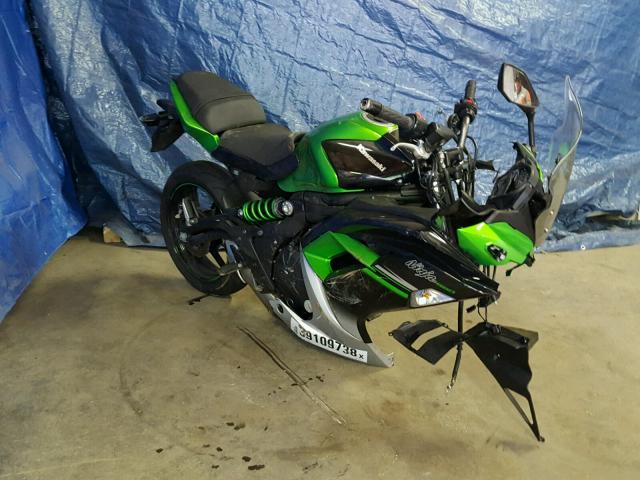 JKAEXEE11GDA22847 - 2016 KAWASAKI EX650 E GREEN photo 1