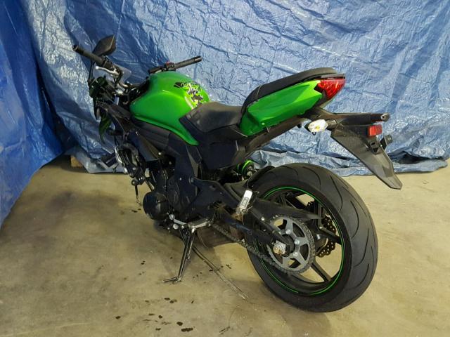 JKAEXEE11GDA22847 - 2016 KAWASAKI EX650 E GREEN photo 3