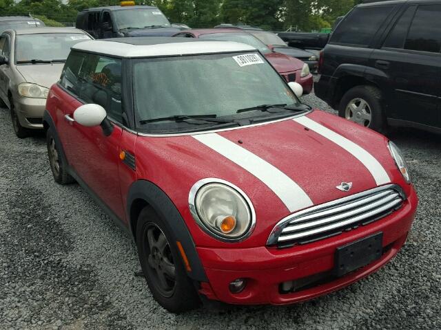 WMWMF33579TU73332 - 2009 MINI COOPER RED photo 1