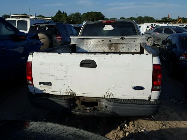 1FTRF17263NB55257 - 2003 FORD F150 WHITE photo 6