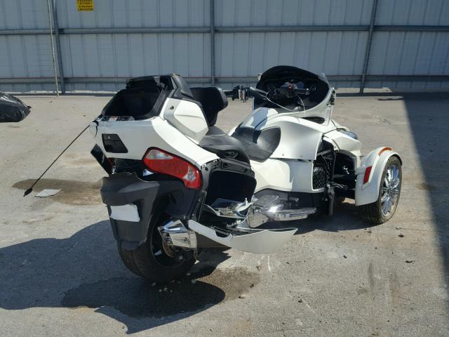 2BXNBDD1XEV008685 - 2014 CAN-AM SPYDER ROA WHITE photo 4