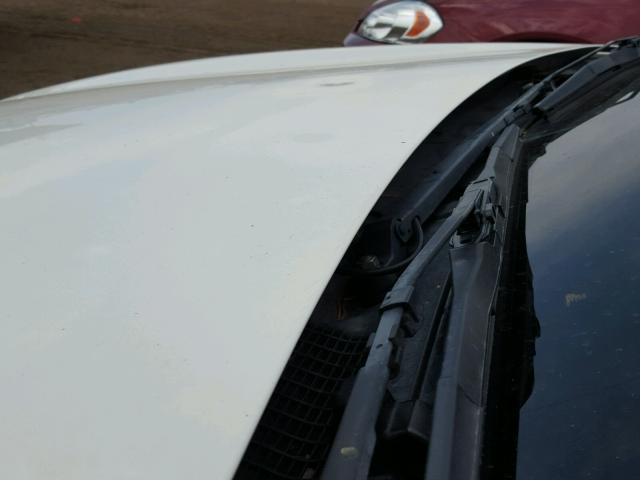 1G2WK52J43F147113 - 2003 PONTIAC GRAND PRIX WHITE photo 9