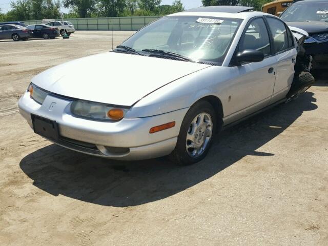 1G8ZF52842Z252333 - 2002 SATURN SL SILVER photo 2