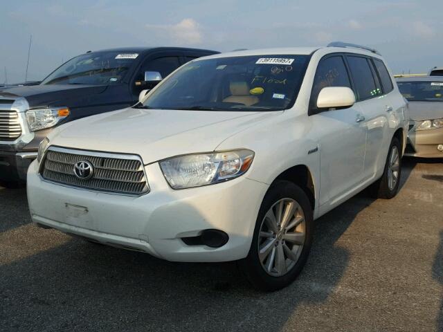 JTEEW41A582000638 - 2008 TOYOTA HIGHLANDER CREAM photo 2