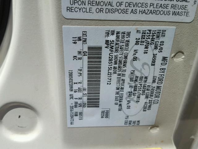 5LMFU28515LJ21712 - 2005 LINCOLN NAVIGATOR WHITE photo 10