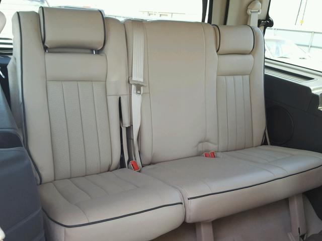 5LMFU28515LJ21712 - 2005 LINCOLN NAVIGATOR WHITE photo 9