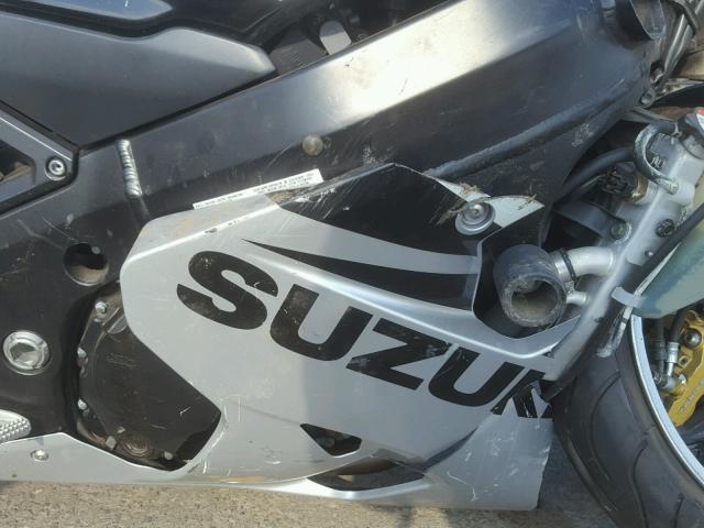 JS1GN7CA252104069 - 2005 SUZUKI GSX-R600 K BLACK photo 7