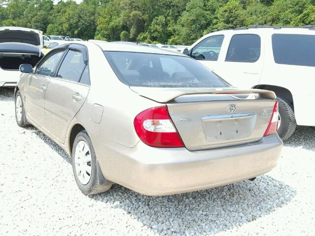 JTDBE32K820007534 - 2002 TOYOTA CAMRY LE GOLD photo 3