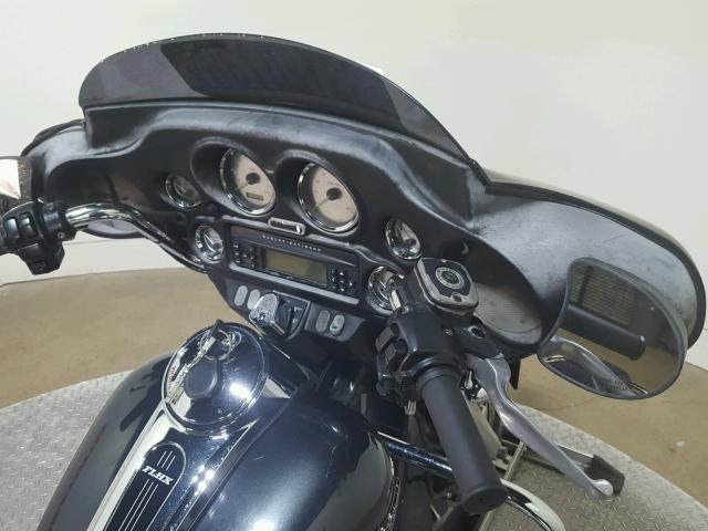 1HD1KBW166Y704383 - 2006 HARLEY-DAVIDSON FLHXI BLACK photo 18