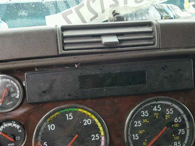 1FUJCRCK64PM86123 - 2004 FREIGHTLINER CONVENTION BLUE photo 8