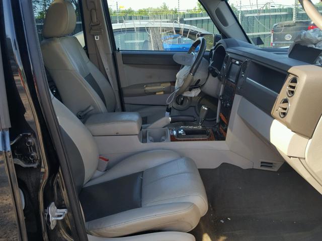 1J4RG5GT0AC118611 - 2010 JEEP COMMANDER BLACK photo 5