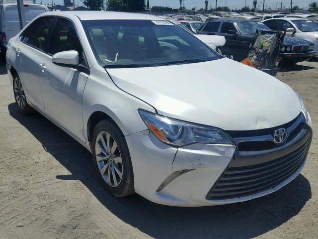 4T1BF1FK4FU012753 - 2015 TOYOTA CAMRY LE WHITE photo 1