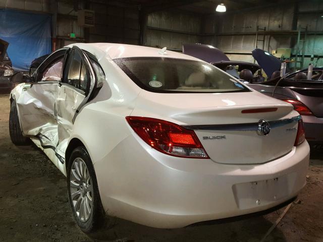 2G4GR5EK8C9138211 - 2012 BUICK REGAL CREAM photo 3