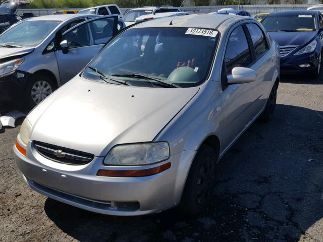 KL1TD52645B321901 - 2005 CHEVROLET AVEO BASE Մոխրագույն լուսանկար 2
