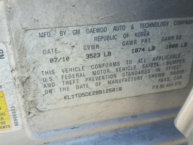 KL1TD5DE2BB125018 - 2011 CHEVROLET AVEO LS SILVER photo 10