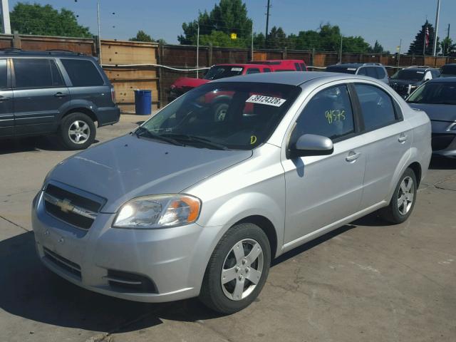 KL1TD5DE2BB125018 - 2011 CHEVROLET AVEO LS SILVER photo 2