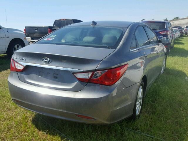 5NPEB4AC4DH712231 - 2013 HYUNDAI SONATA GLS GRAY photo 4