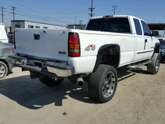 1GTHC29U54E149251 - 2004 GMC SIERRA C25 WHITE photo 4