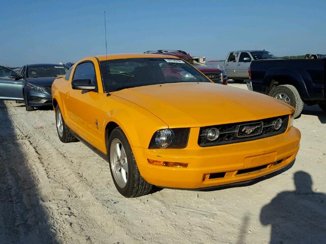 1ZVHT80N275288408 - 2007 FORD MUSTANG YELLOW photo 1