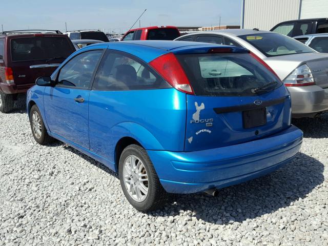 1FAFP31N67W107875 - 2007 FORD FOCUS ZX3 BLUE photo 3