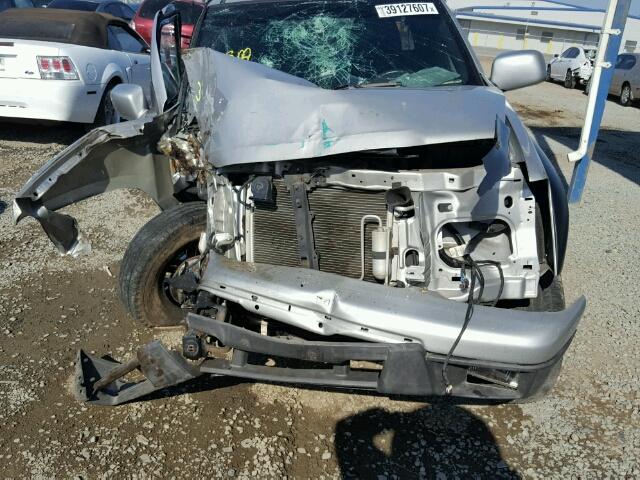 1GCJTCFE6B8119272 - 2011 CHEVROLET COLORADO L SILVER photo 9