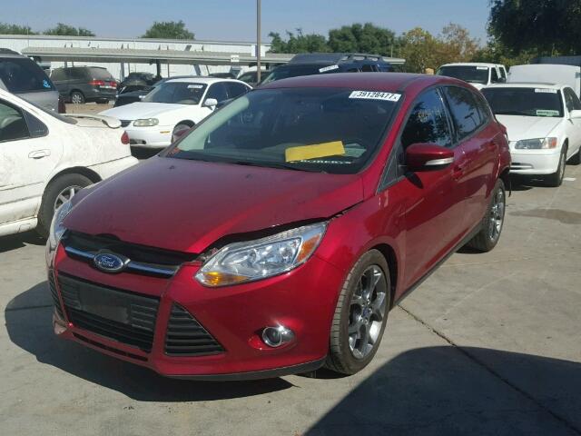 1FADP3K27EL337564 - 2014 FORD FOCUS SE RED photo 2