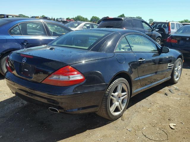 WDBSK71F98F137007 - 2008 MERCEDES-BENZ SL 550 BLACK photo 4