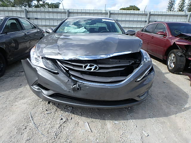 5NPEB4AC7DH732084 - 2013 HYUNDAI SONATA GLS GRAY photo 10