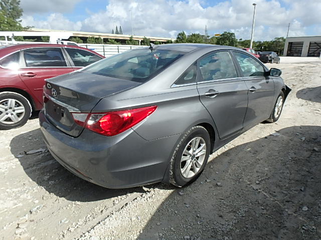 5NPEB4AC7DH732084 - 2013 HYUNDAI SONATA GLS GRAY photo 4