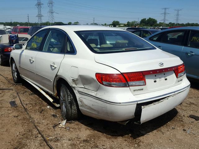 KMHFC46F56A121299 - 2006 HYUNDAI AZERA SE WHITE photo 3