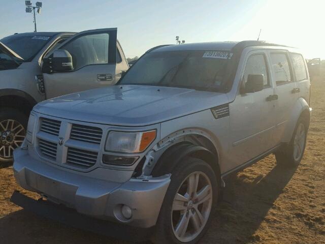 1D4PT4GX6BW528970 - 2011 DODGE NITRO SILVER photo 2