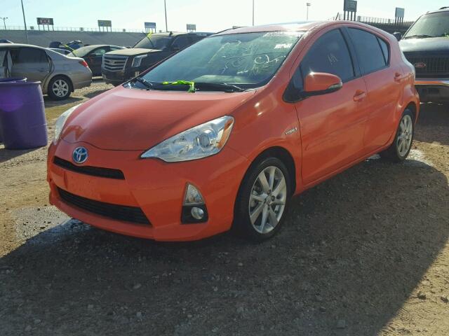 JTDKDTB31D1038519 - 2013 TOYOTA PRIUS C ORANGE photo 2