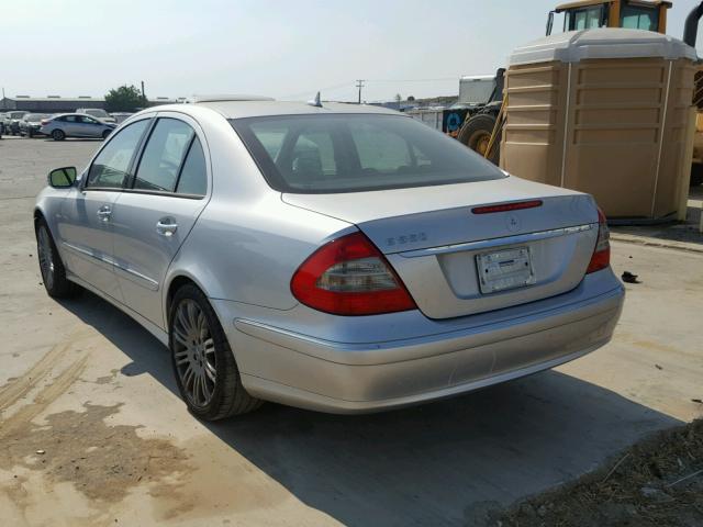 WDBUF72X67A985300 - 2007 MERCEDES-BENZ E 550 SILVER photo 3