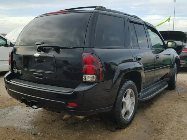 1GNDS13S082155315 - 2008 CHEVROLET TRAILBLAZE BLACK photo 4